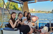 Wrocław river cruise with welcome drink and music