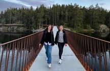 Stockholm: Sunset Hike in Tyresta National Park with Meal