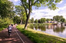 Countryside bike tour with windmill, cheese and clogs