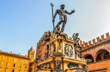 Bologna private walking tour with a local
