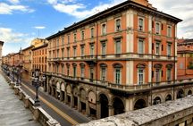 Bologna private walking tour with a local
