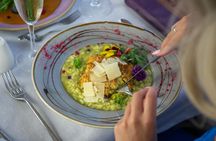 Danube dinner and lights cruise with 3-course meal in Budapest