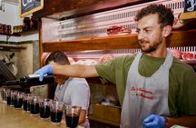 Trastevere food walking tour with local wine and pasta