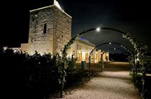 Sunset dinner in the vineyards at Masseria Torleanzi