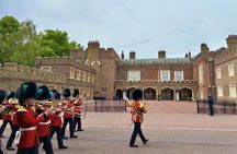 Royal family and change of guards walking tour of London