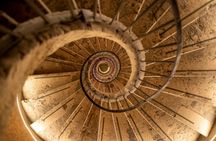 Villa Medici guided tour with Renaissance history and gardens