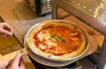 Neapolitan pizza and tiramisu cooking class in Naples