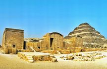 Full-Day Memphis, Sakkara, Giza Pyramids and Sphinx Tour from Cairo
