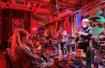Bangkok night tour in local bars with live music and drinks