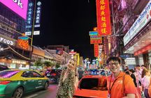 Bangkok night tour in local bars with live music and drinks