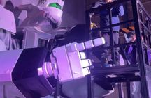 Giant robot piloting experience in Tokyo