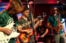 Frenchmen street live music pub crawl tour in New Orleans