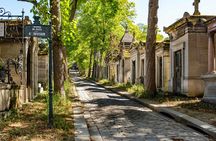 Paris iconic graves tour through Père Lachaise and Montparnasse