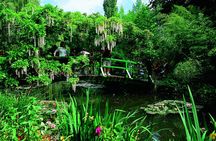 Versailles and Giverny in a Day from Paris