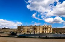 Palace of Versailles and the Trianon with transportation from Paris