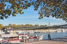 Paris: Guided Bike Tour with Food Tasting