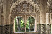Alhambra guided tour with flamenco show and dinner