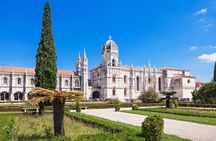 Hop-on hop-off bus tour tickets for Lisbon's main avenues and historical quarter