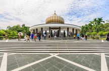 Kuala Lumpur Photographic private tour and Petronas Twin Towers