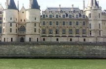 Private tour of Notre Dame (exterior), the Conciergerie and the Sainte Chapelle