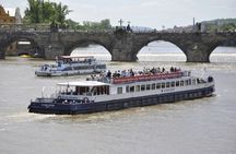 Panoramic Vltava river cruise in Prague
