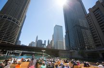 Architecture cruise on the Chicago River