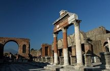 Pompeii and Mount Vesuvius tour with transportation