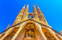 Sagrada Familia Guided Tour with Tower Access