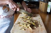 Market tour, lunch or dinner and show cooking at a Cesarina's home in Venice