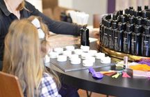 Le Petit Parfumeur workshop for kids at Molinard Paris