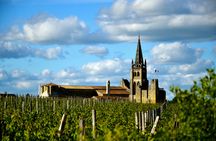 Bike tour in heart of Saint-Emilion’s vines