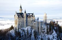 Full-day Trip to Neuschwanstein Castle and Linderhof from Munich