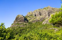 Hiking Le Morne Mountain