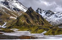 Walk under an ice cave under the Katla Volcano