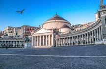 Full-day private walking tour of Naples