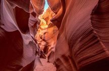 Lower Antelope Canyon and Horseshoe Bend Tour from Las Vegas