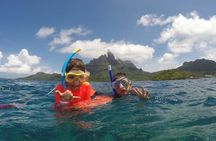 Private treasure hunt for kids in the lagoon of Bora Bora