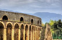 Pompeii and Naples full-day walking tour
