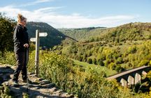 Derbyshire, Peak District and Peak’s Cavern Tour from Manchester