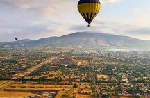 Teotihuacan pyramids guided excursion and hot air balloon ride