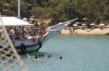 Búzios boat and trolley full-day tour with lunch