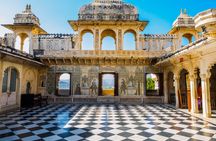 Half-day Udaipur lake city tour