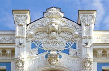 Art and culture walking tour of Riga with a local