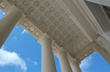 Guided tour of Vilnius' Independent Republic of Artists with a local
