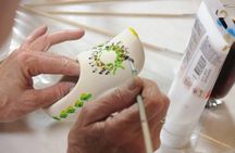 Wooden shoes painting workshop in Volendam