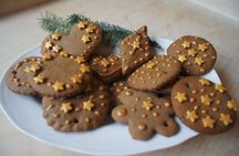 Polish gingerbread cookies baking and decorating class