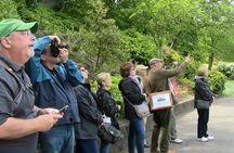 Guided group walking tour of Edinburgh