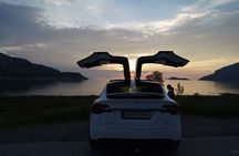 Private midnight sun tour in Tromsø in a TeslaX car
