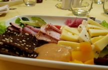 Estonian food, drinks and history tour in Tallinn