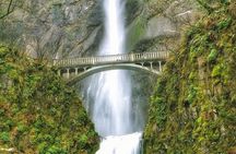Columbia Gorge waterfalls hiking tour